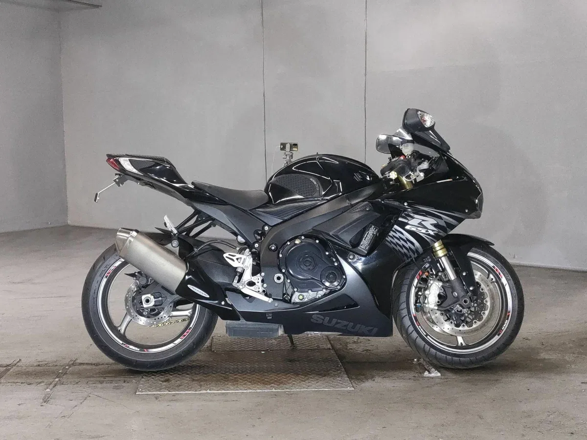Suzuki GSX-R750