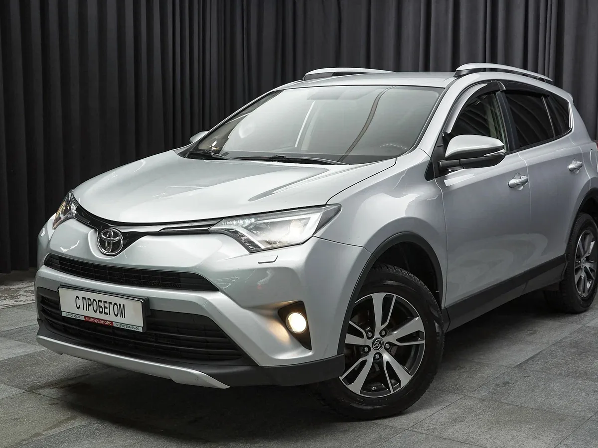 Toyota RAV4 IV (XA40) Рестайлинг