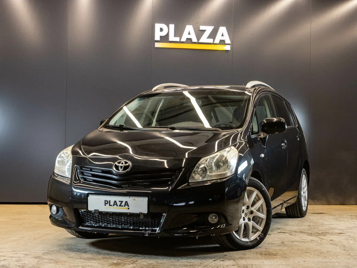 Toyota Verso I