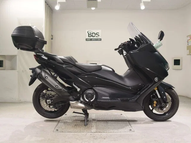 Yamaha TMAX