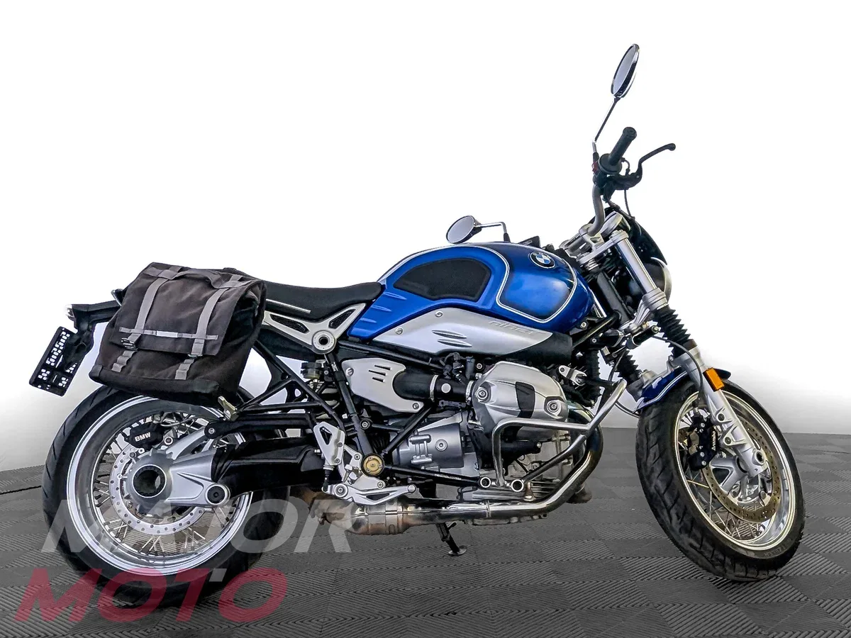BMW R nine T