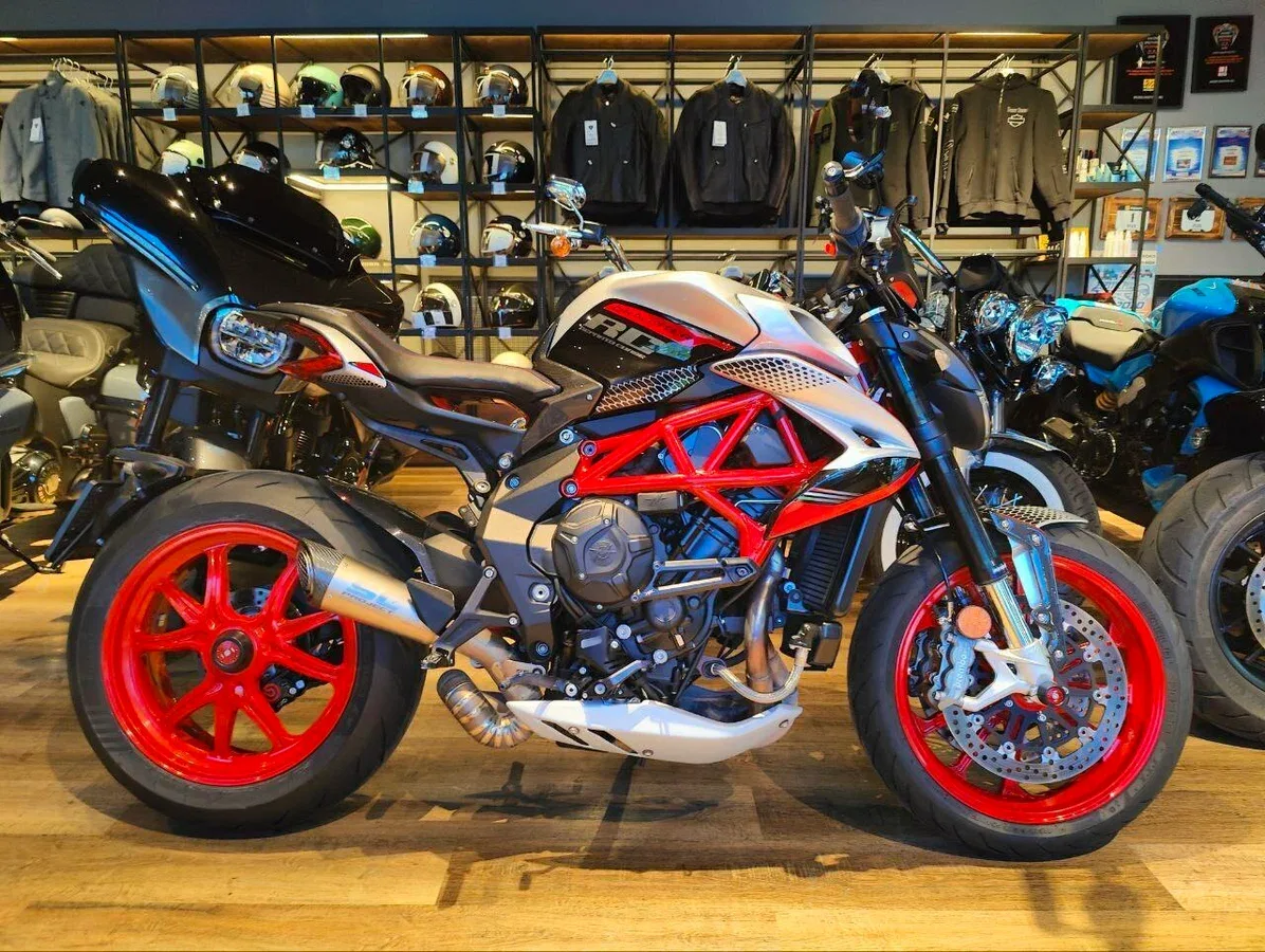MV Agusta Dragster 800