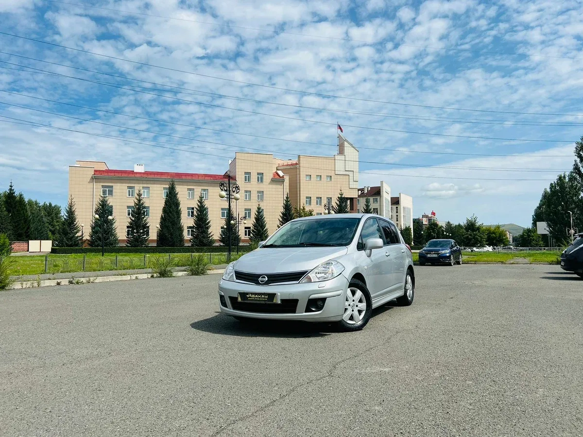 Nissan Tiida I Рестайлинг