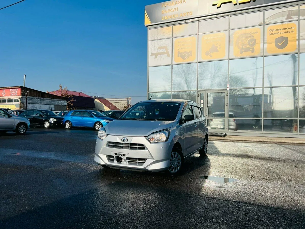 Daihatsu Mira e:S II