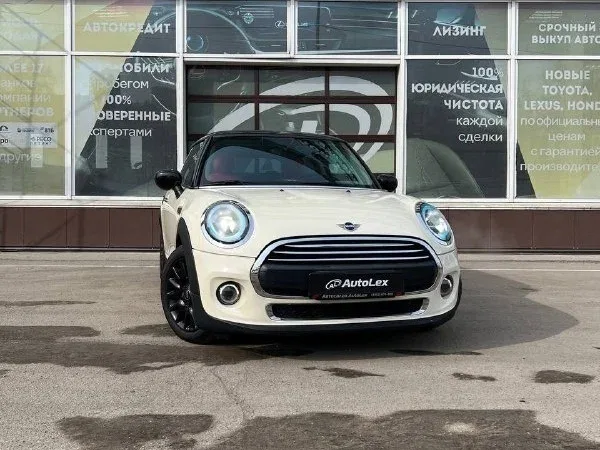 Mini Hatch One III (F55/F56) Рестайлинг