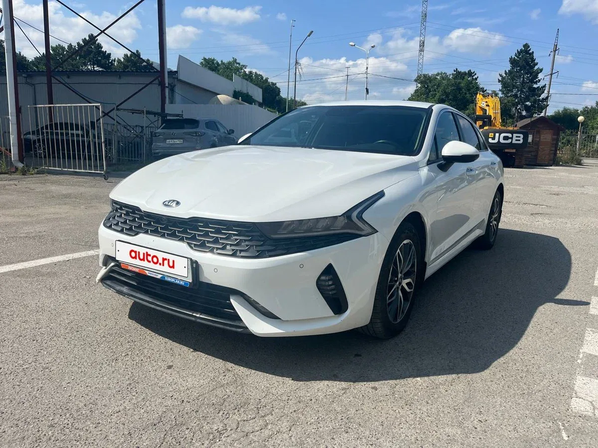 Kia K5 III