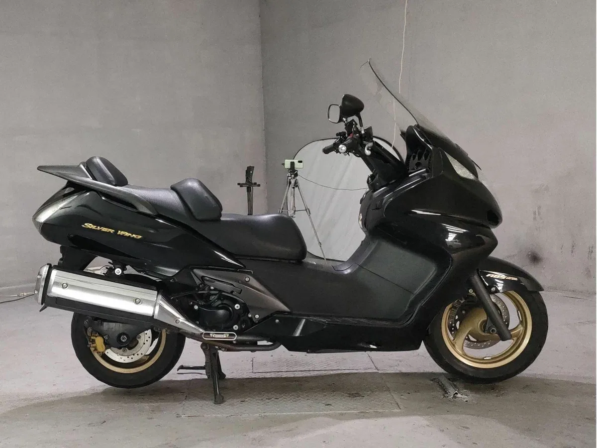 Honda Silver Wing 600