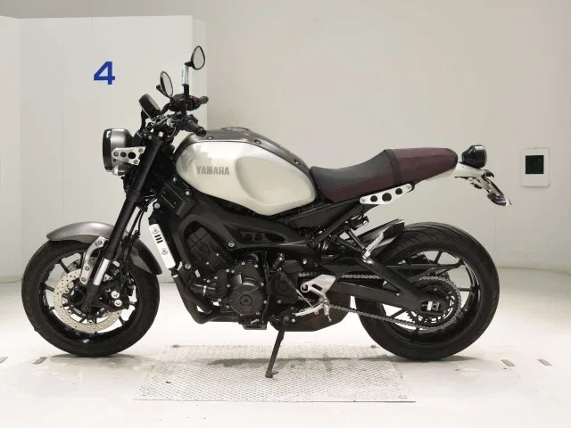 Yamaha XSR900