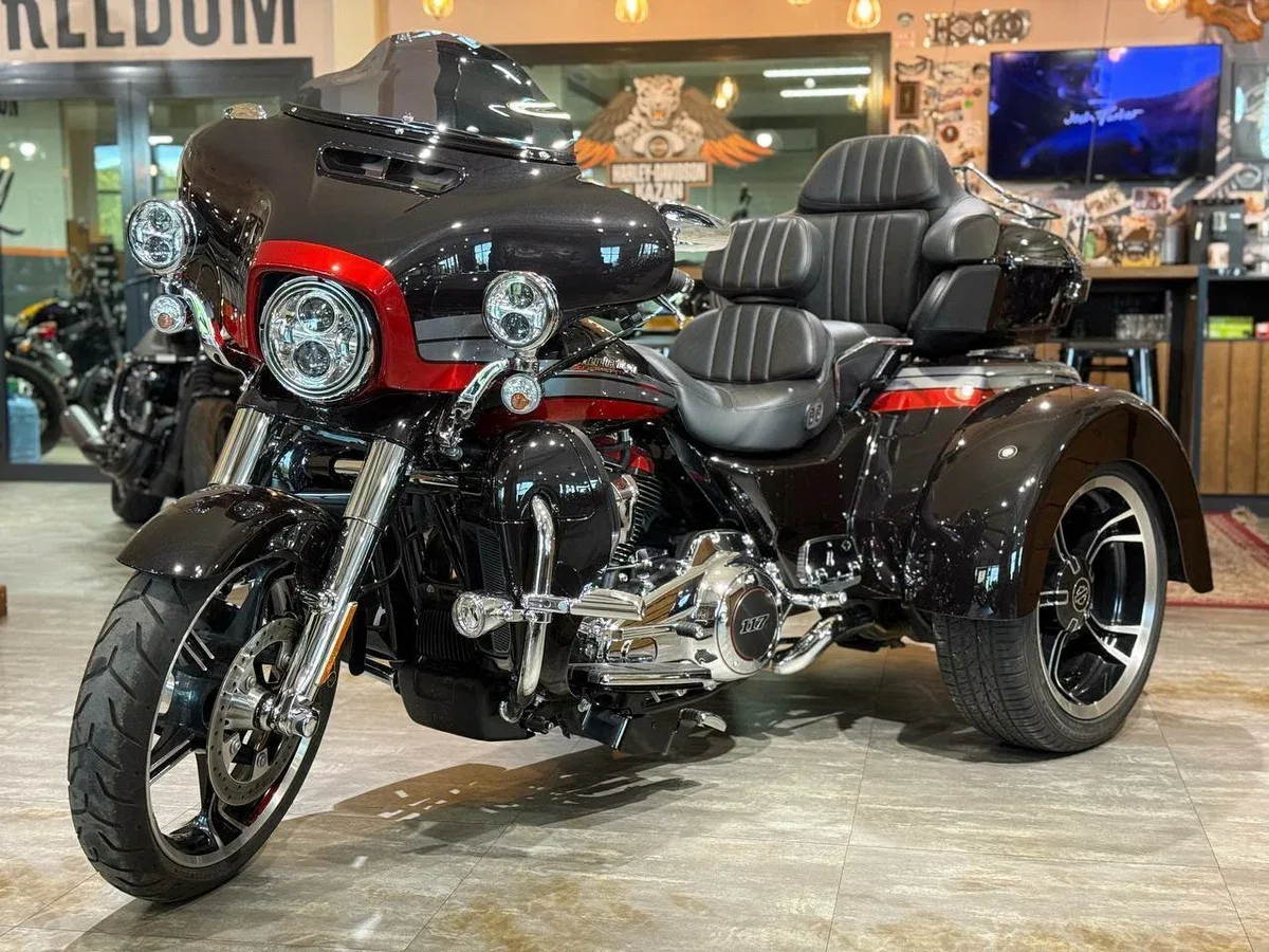 Harley-Davidson CVO Tri Glide