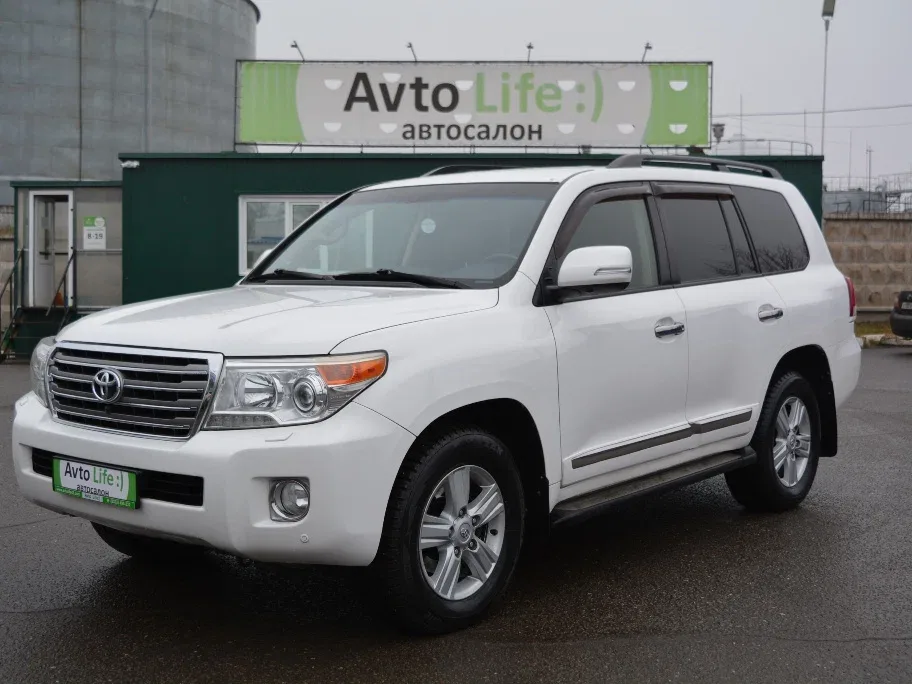 Toyota Land Cruiser 200 Series Рестайлинг 1