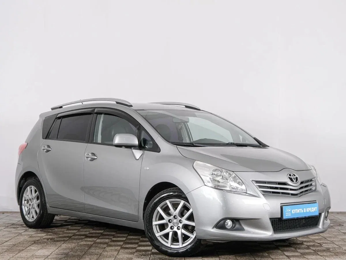 Toyota Verso I