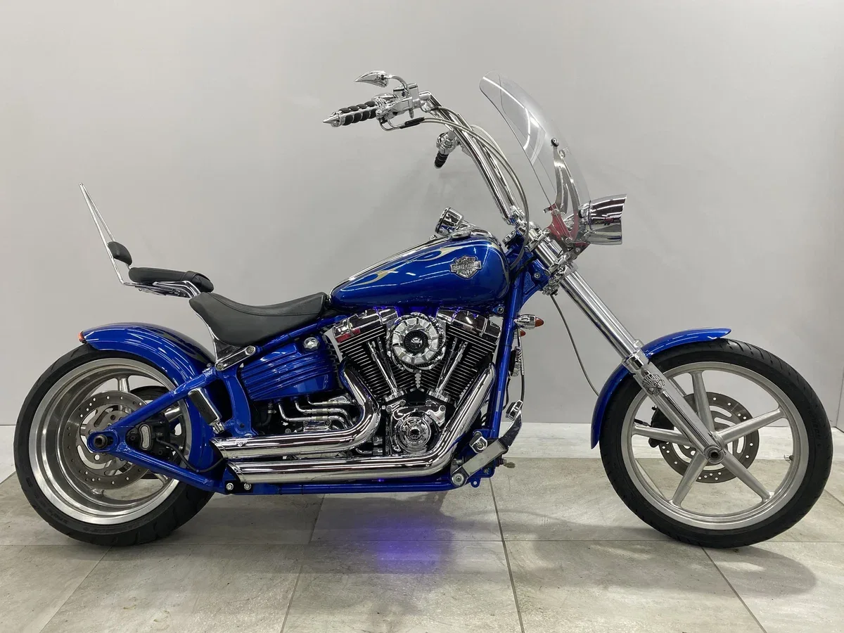 Harley-Davidson Rocker C