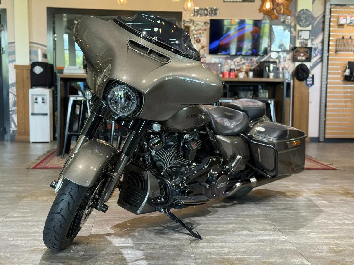 Harley-Davidson CVO Street Glide