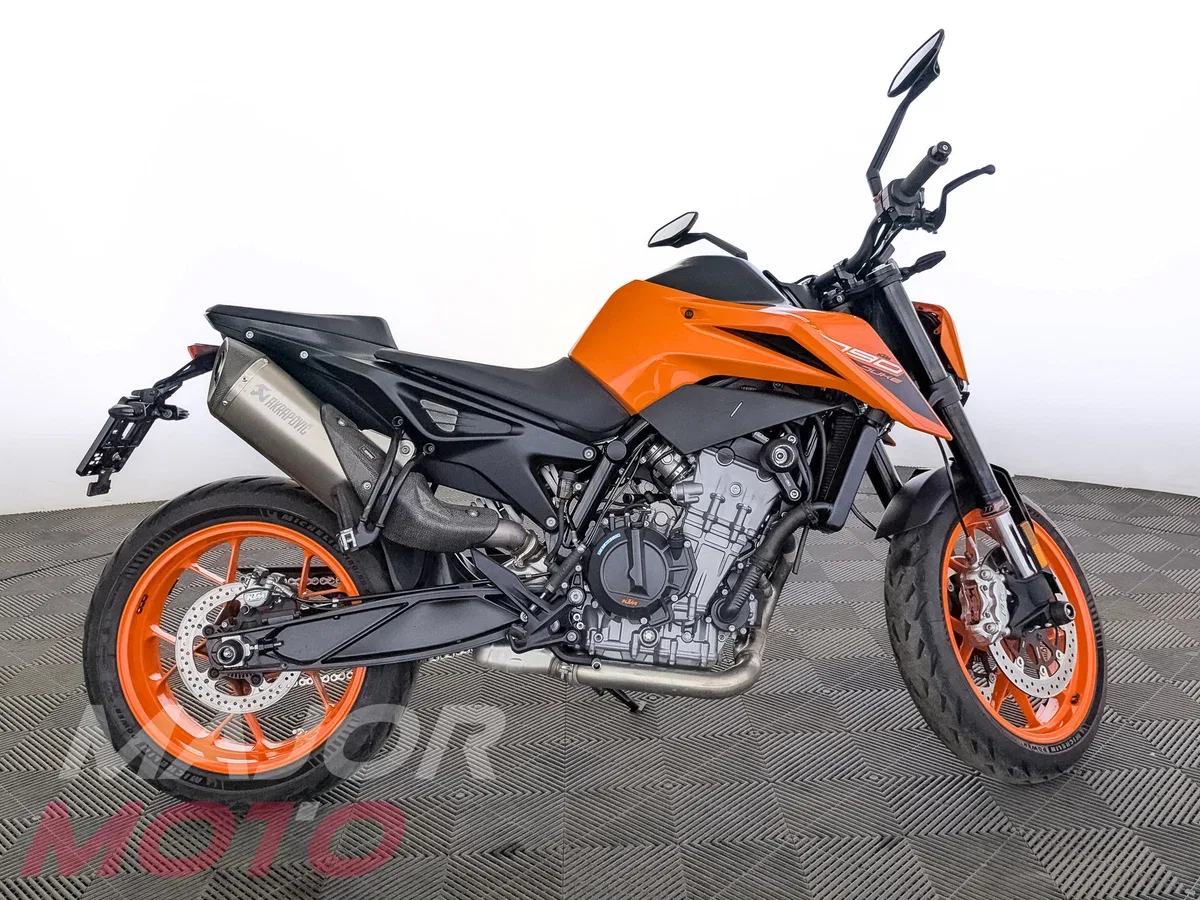 KTM AG 790 Duke