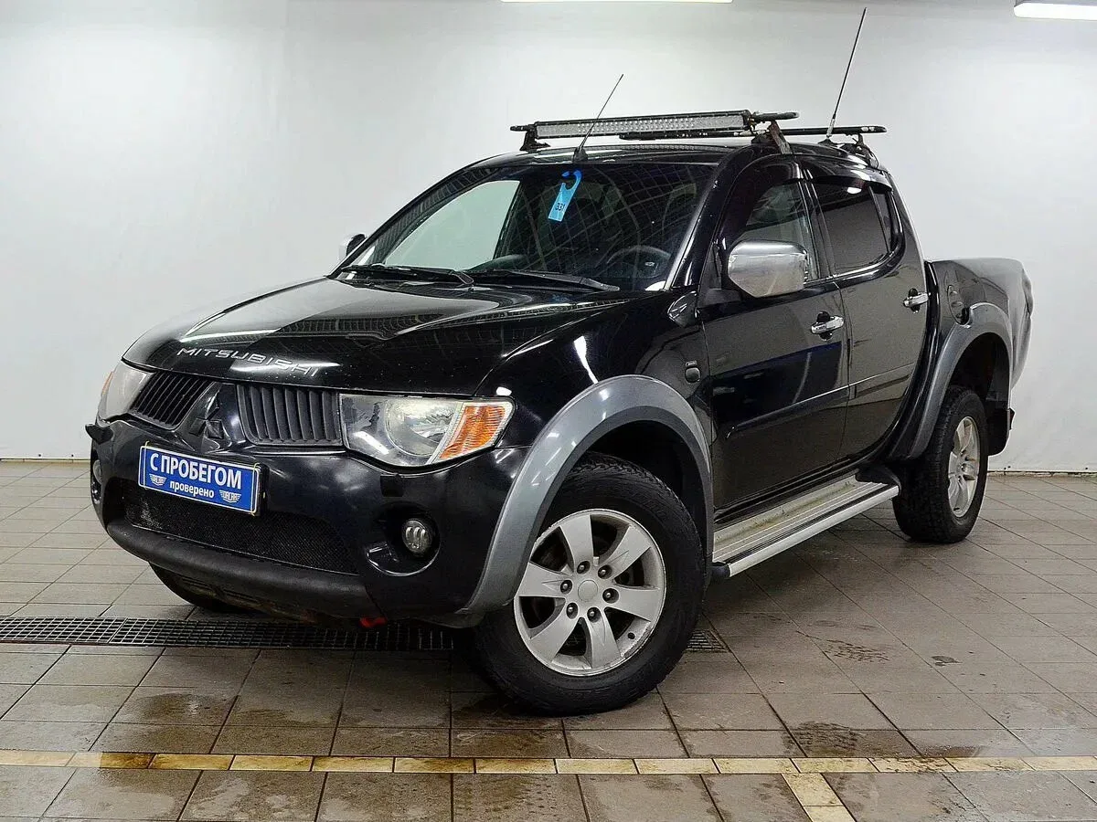 Mitsubishi L200 IV