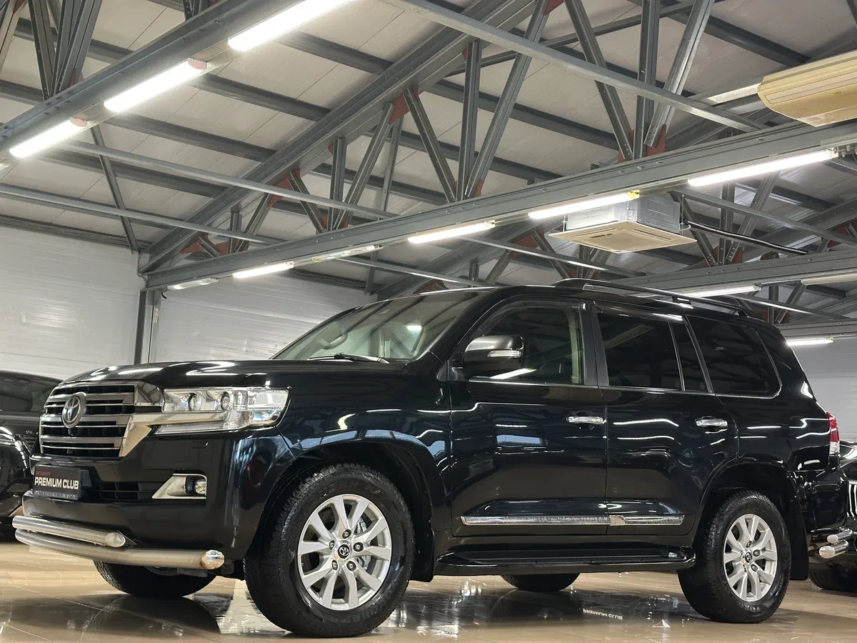 Toyota Land Cruiser 200 Series Рестайлинг 2