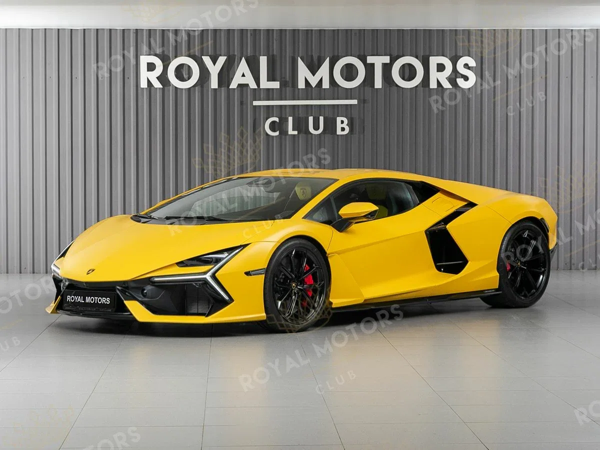 Lamborghini Revuelto