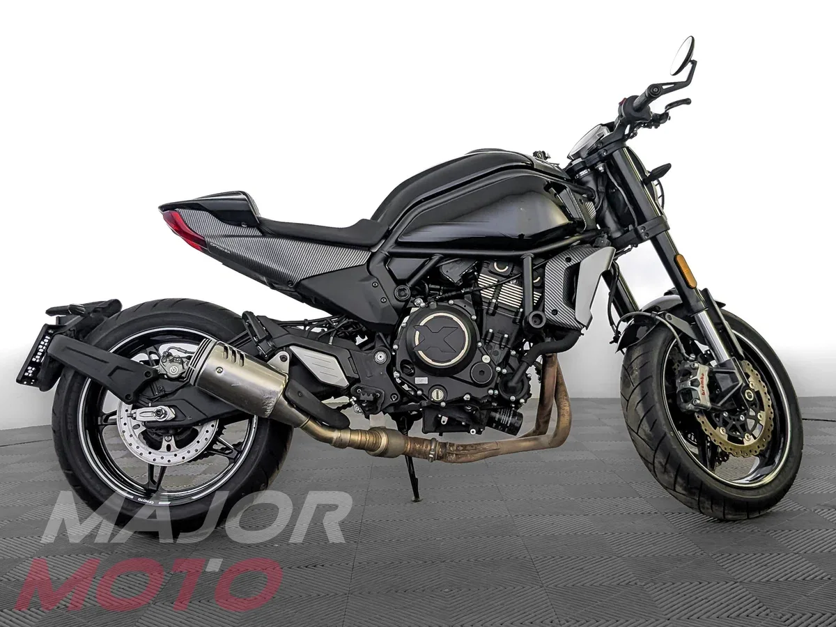 CFMoto 700CL-X Sport