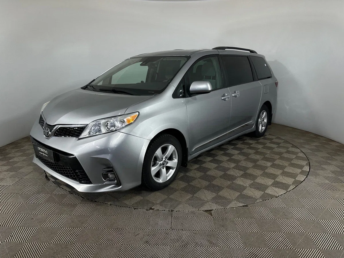 Toyota Sienna III Рестайлинг 2