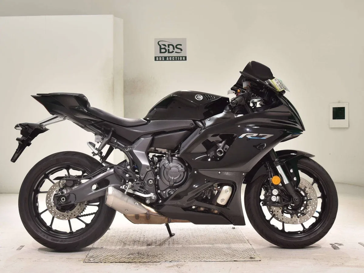 Yamaha YZF-R7