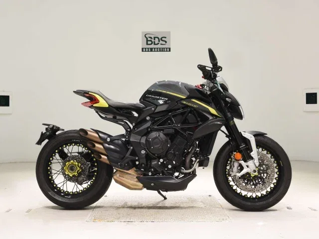 MV Agusta Dragster 800
