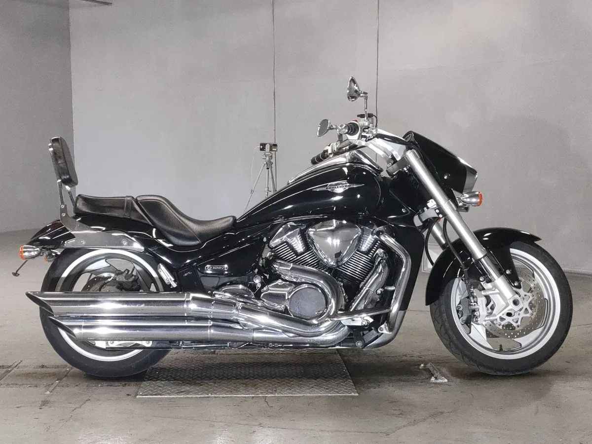 Suzuki Boulevard M109R