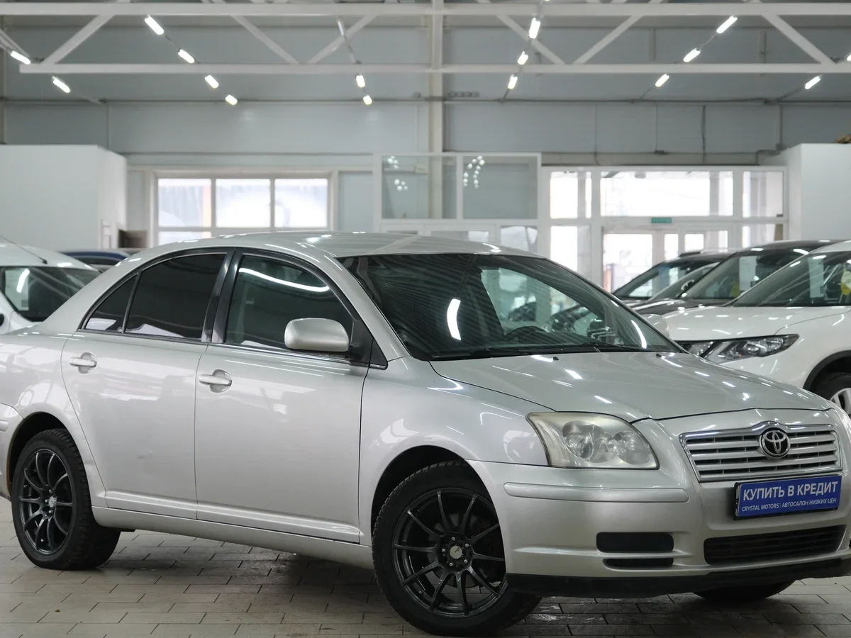 Toyota Avensis II