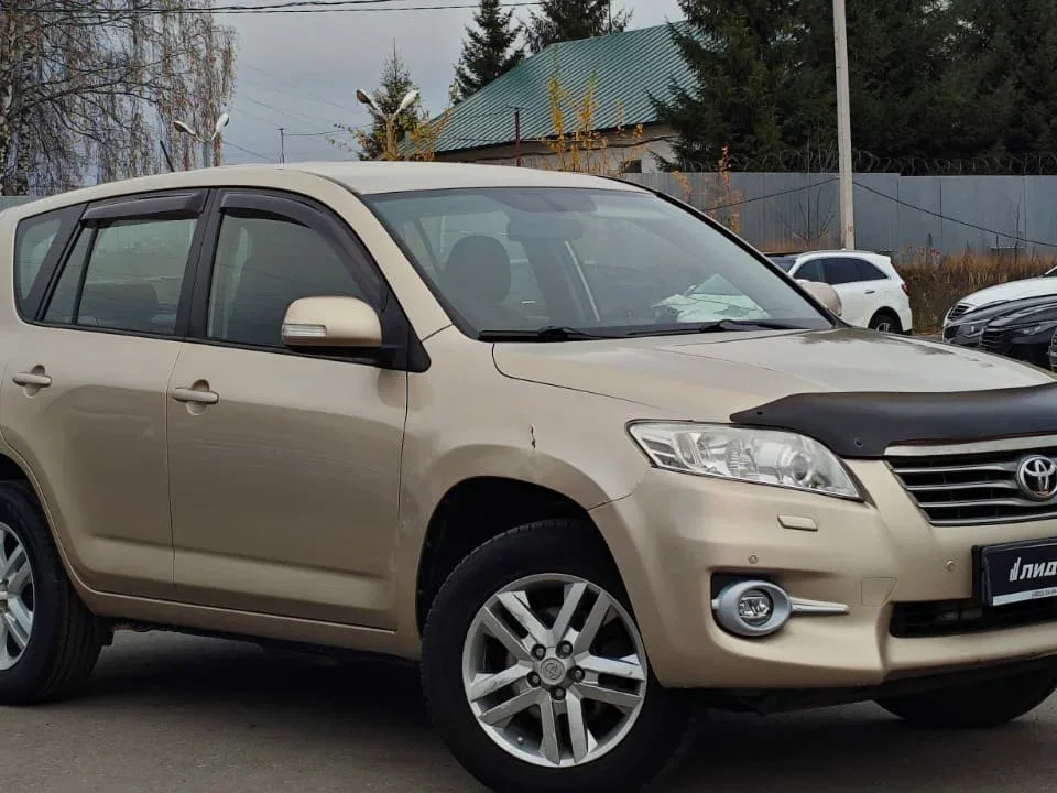 Toyota RAV4 III (XA30)