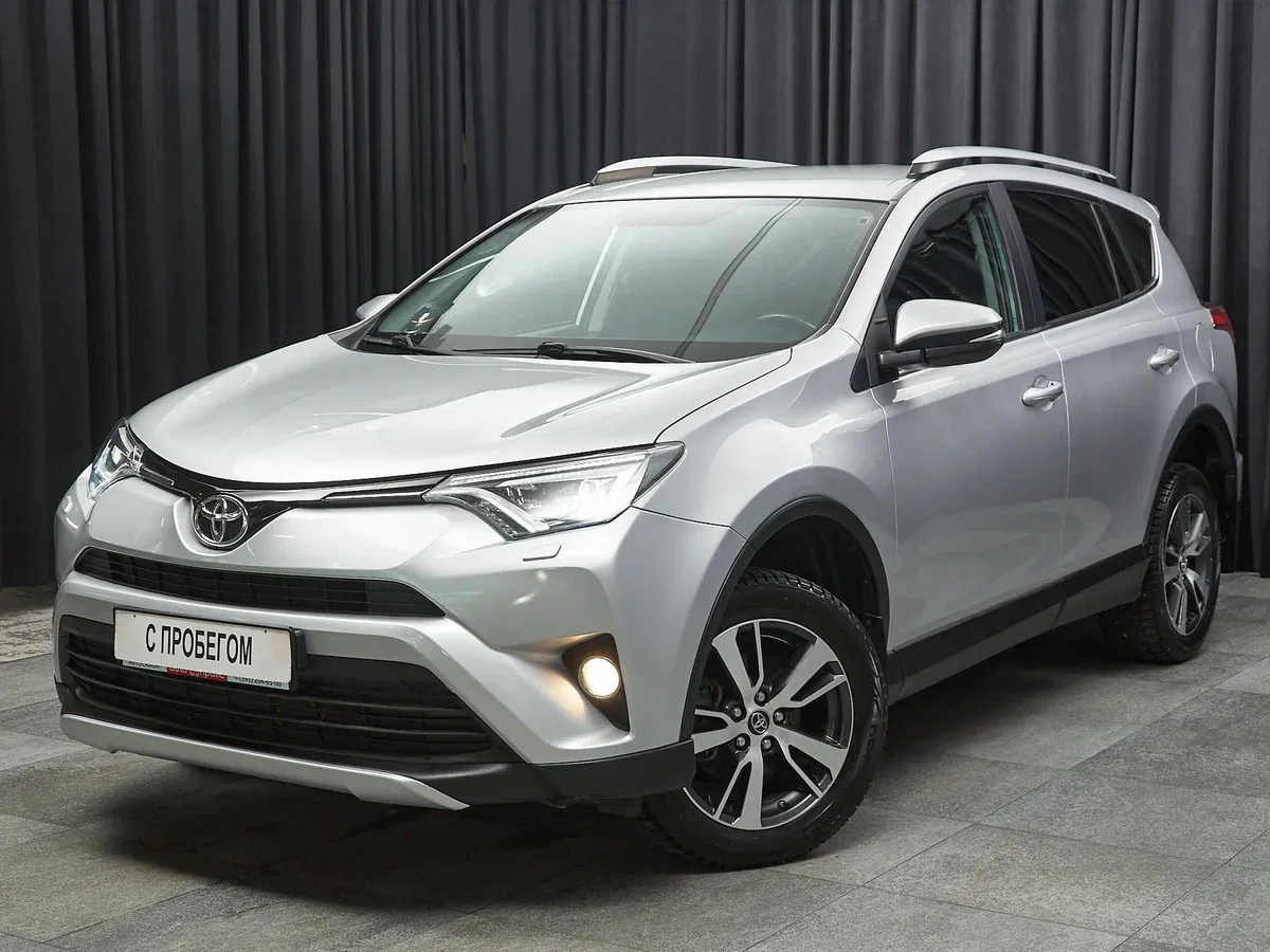 Toyota RAV4 IV (XA40) Рестайлинг