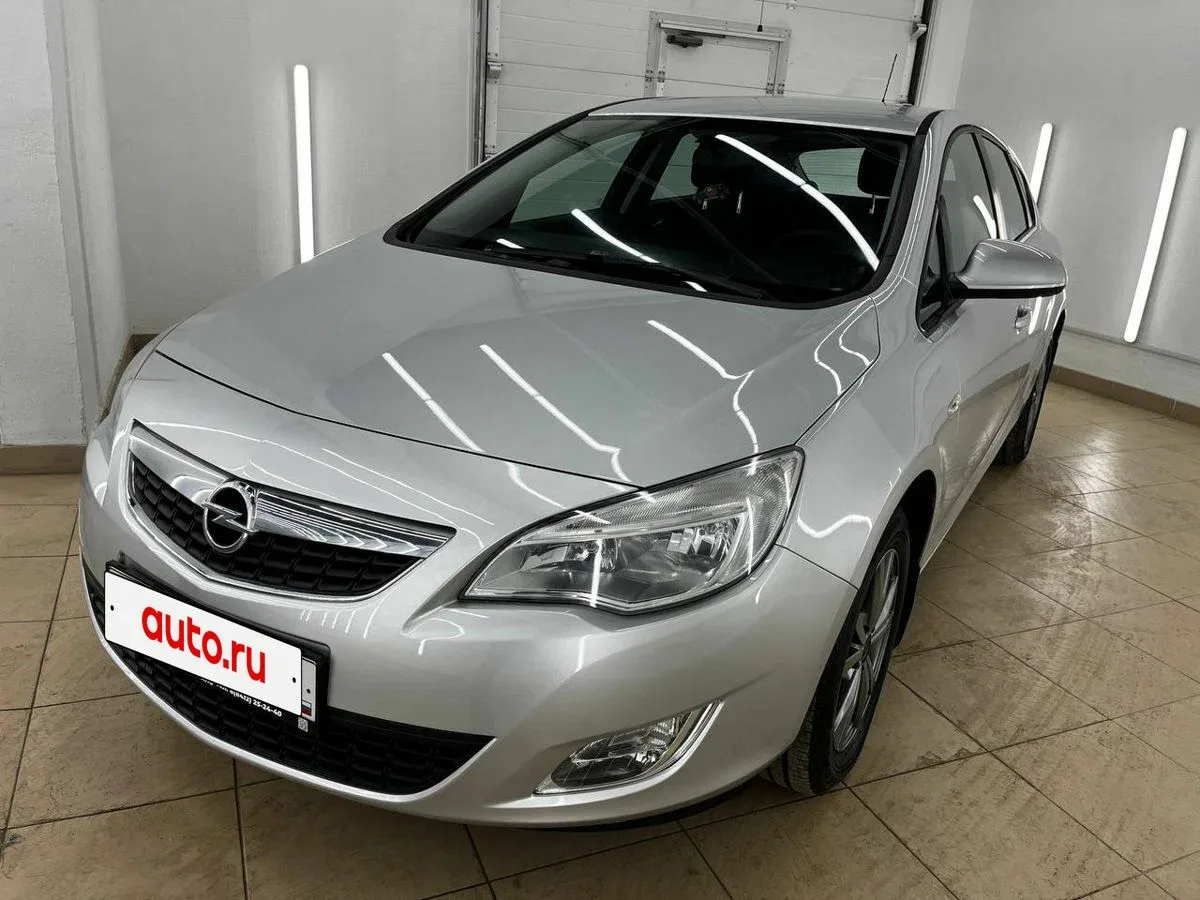 Opel Astra J
