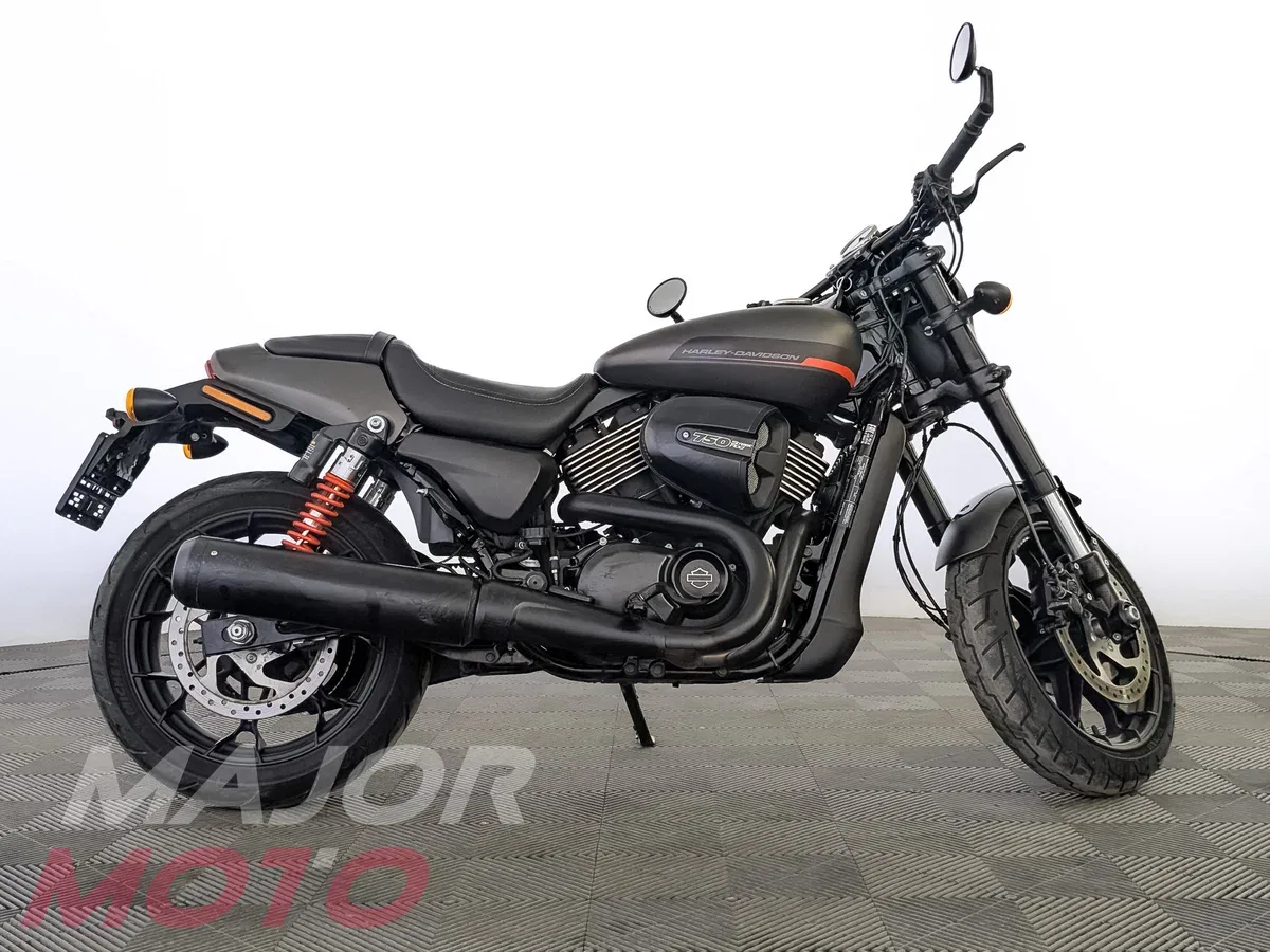 Harley-Davidson Street Rod