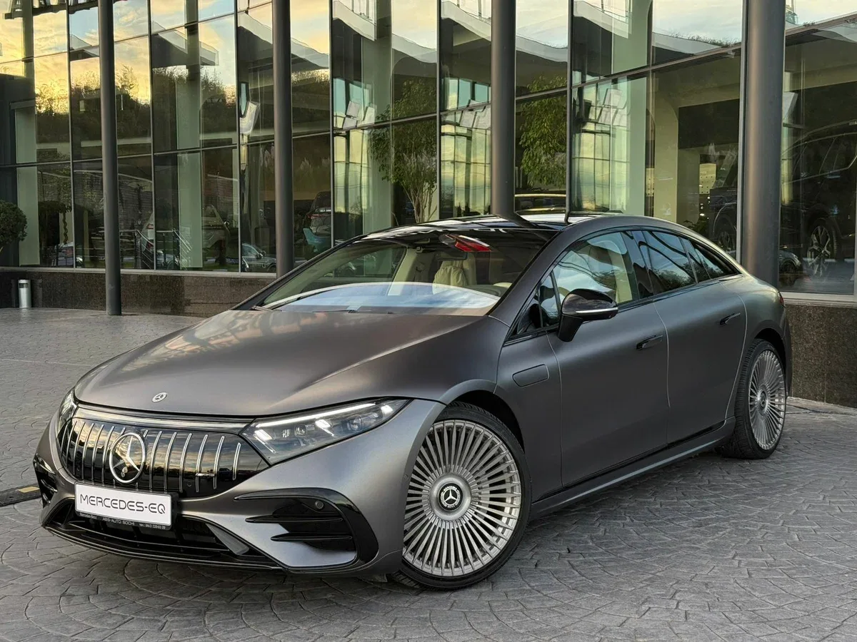 Mercedes-Benz EQS