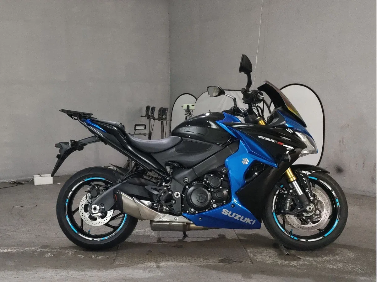 Suzuki GSX-S 1000 F