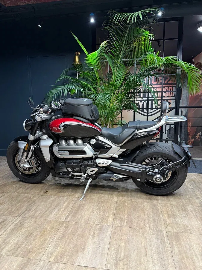 Triumph Rocket 3