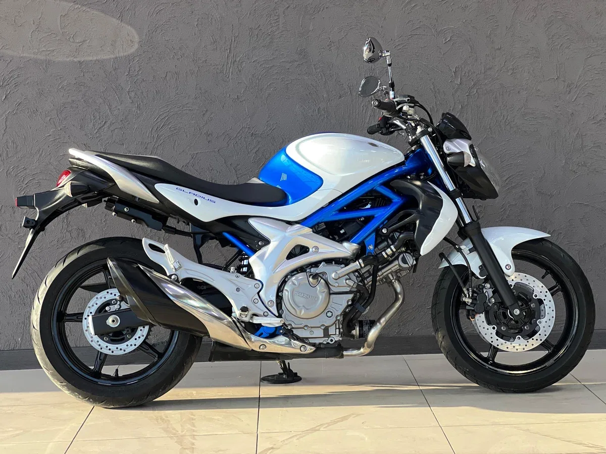 Suzuki SFV 650 Gladius