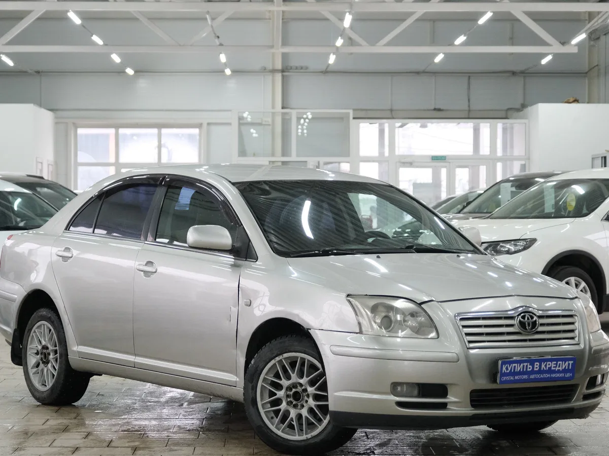 Toyota Avensis II