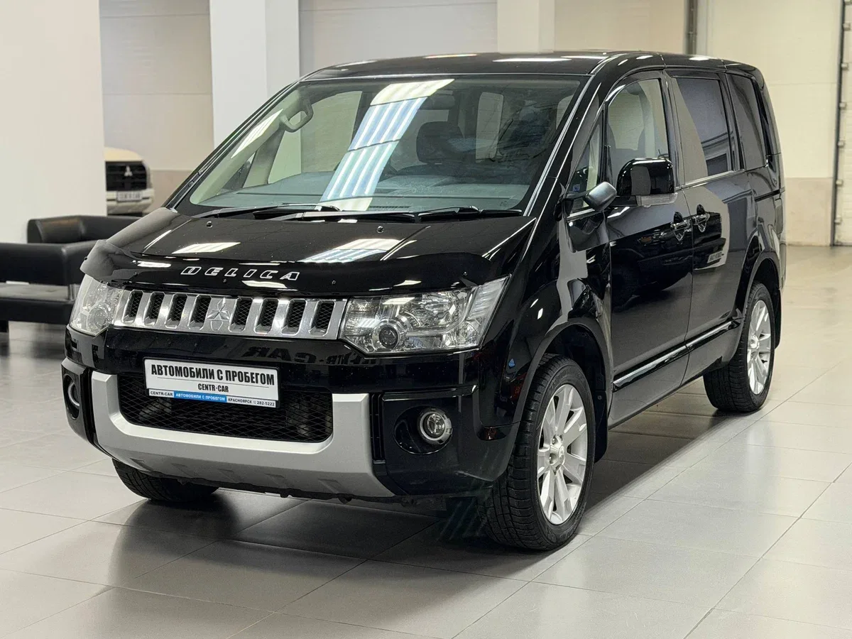 Mitsubishi Delica D:5 I