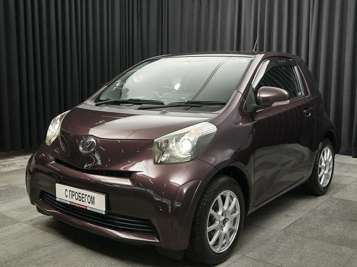 Toyota iQ