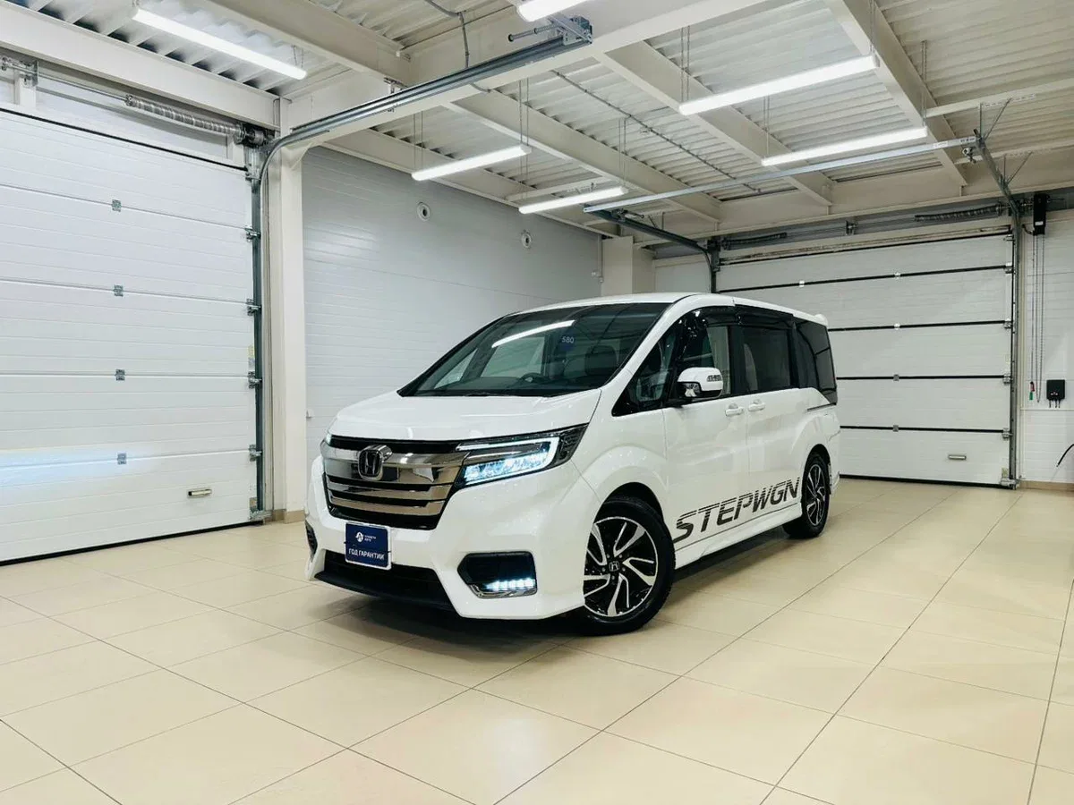 Honda Stepwgn V Рестайлинг
