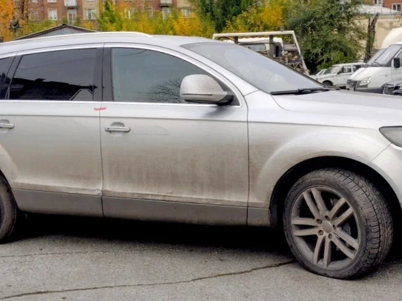 Audi Q7 I (4L)