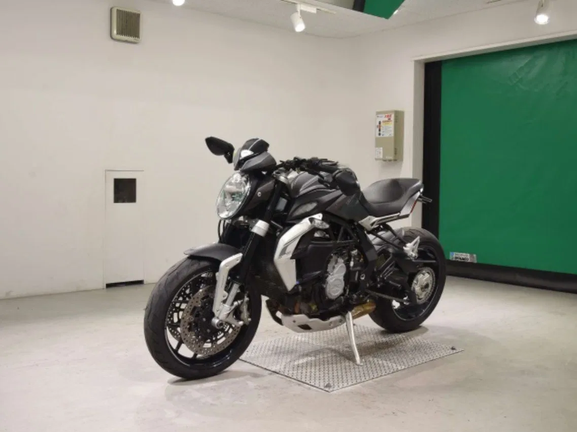 MV Agusta Brutale 800