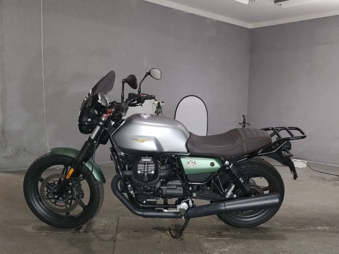 Moto Guzzi V 7