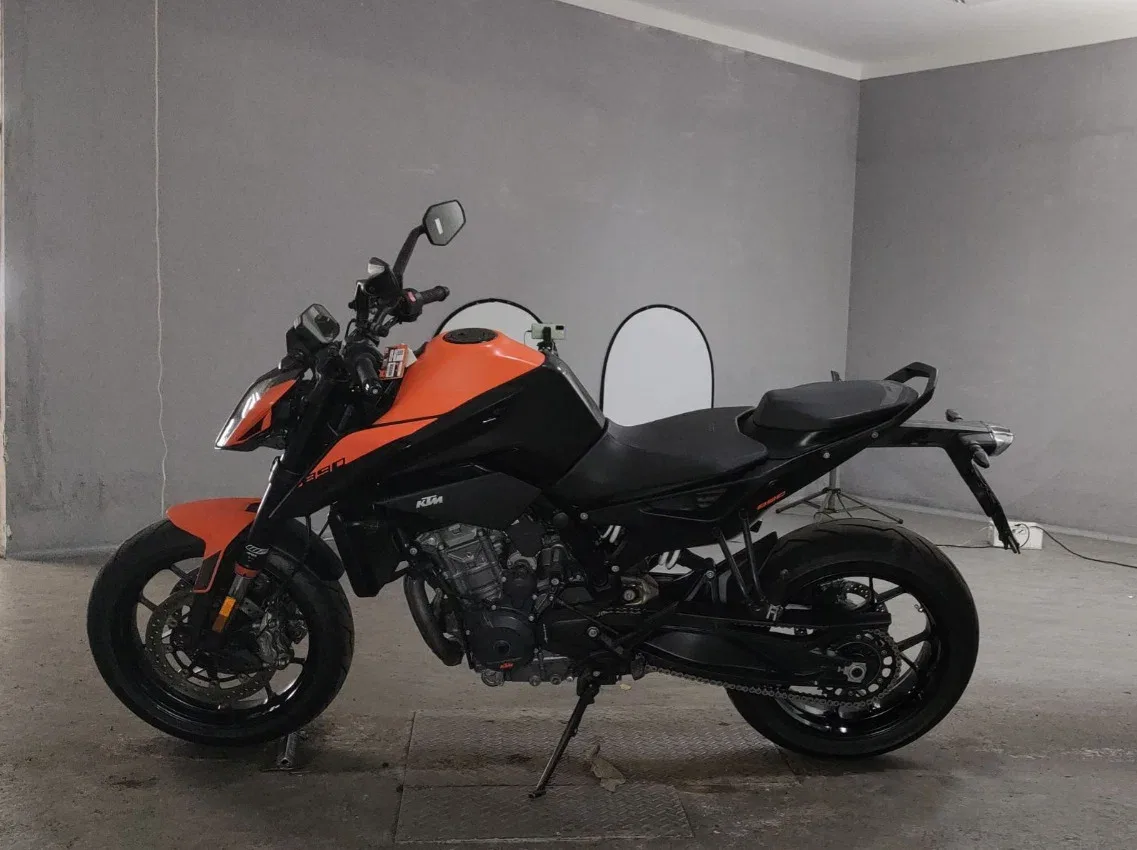 KTM AG 890 Duke