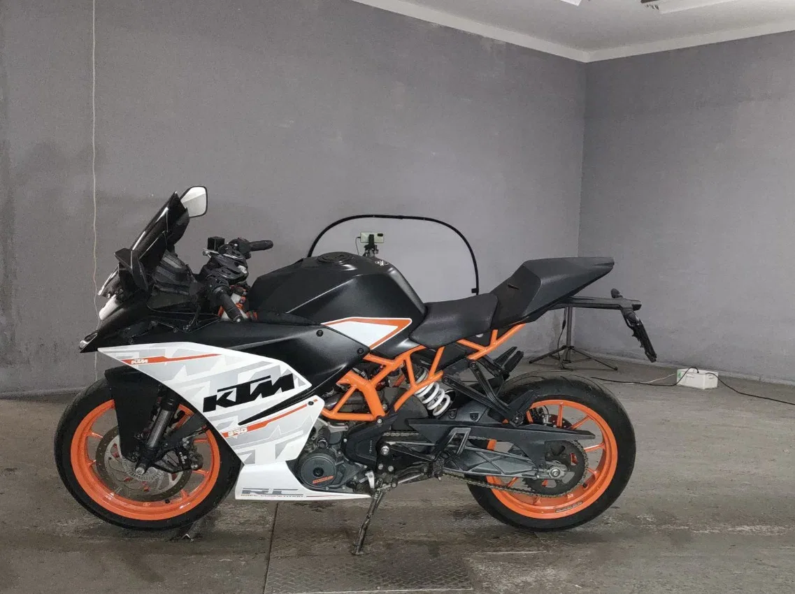 KTM AG RC 390
