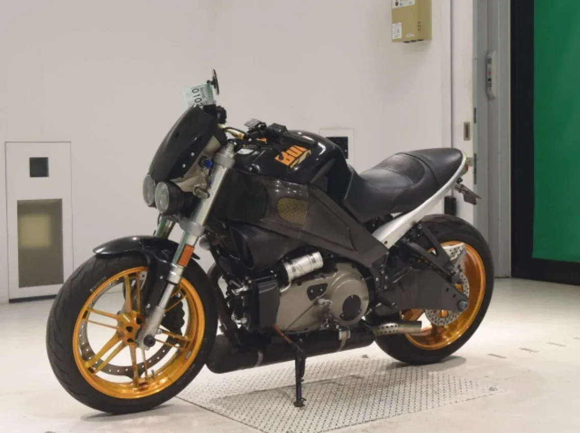 Buell White Lightning