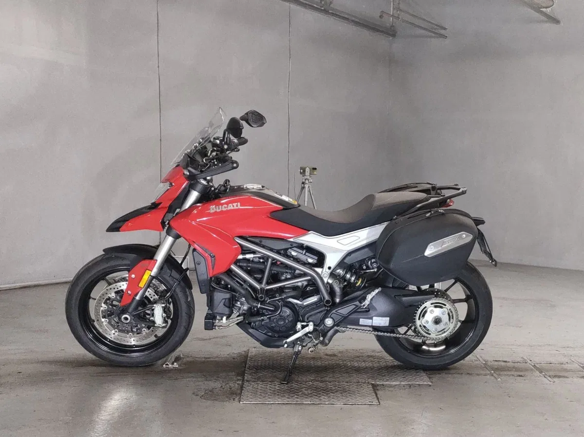 Ducati Hyperstrada