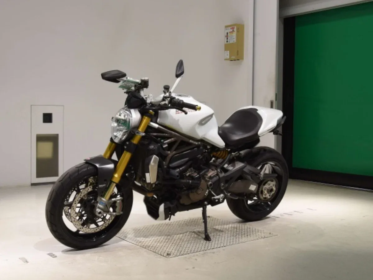 Ducati Monster 1200