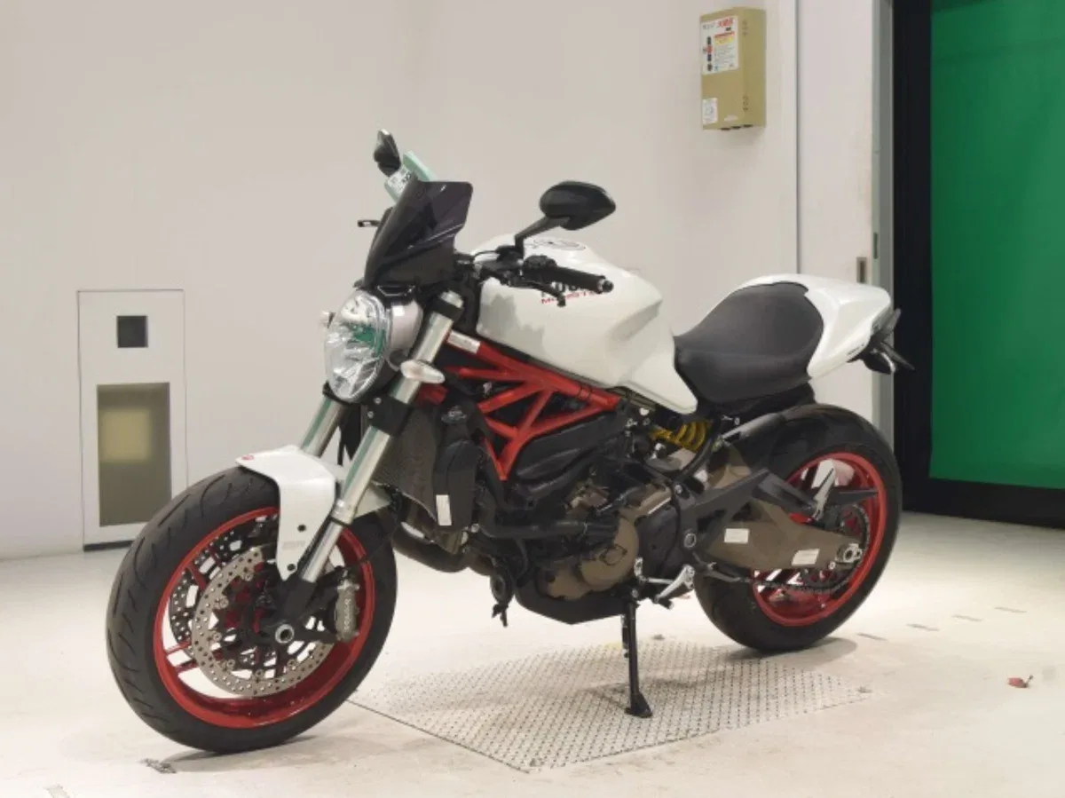 Ducati Monster 821