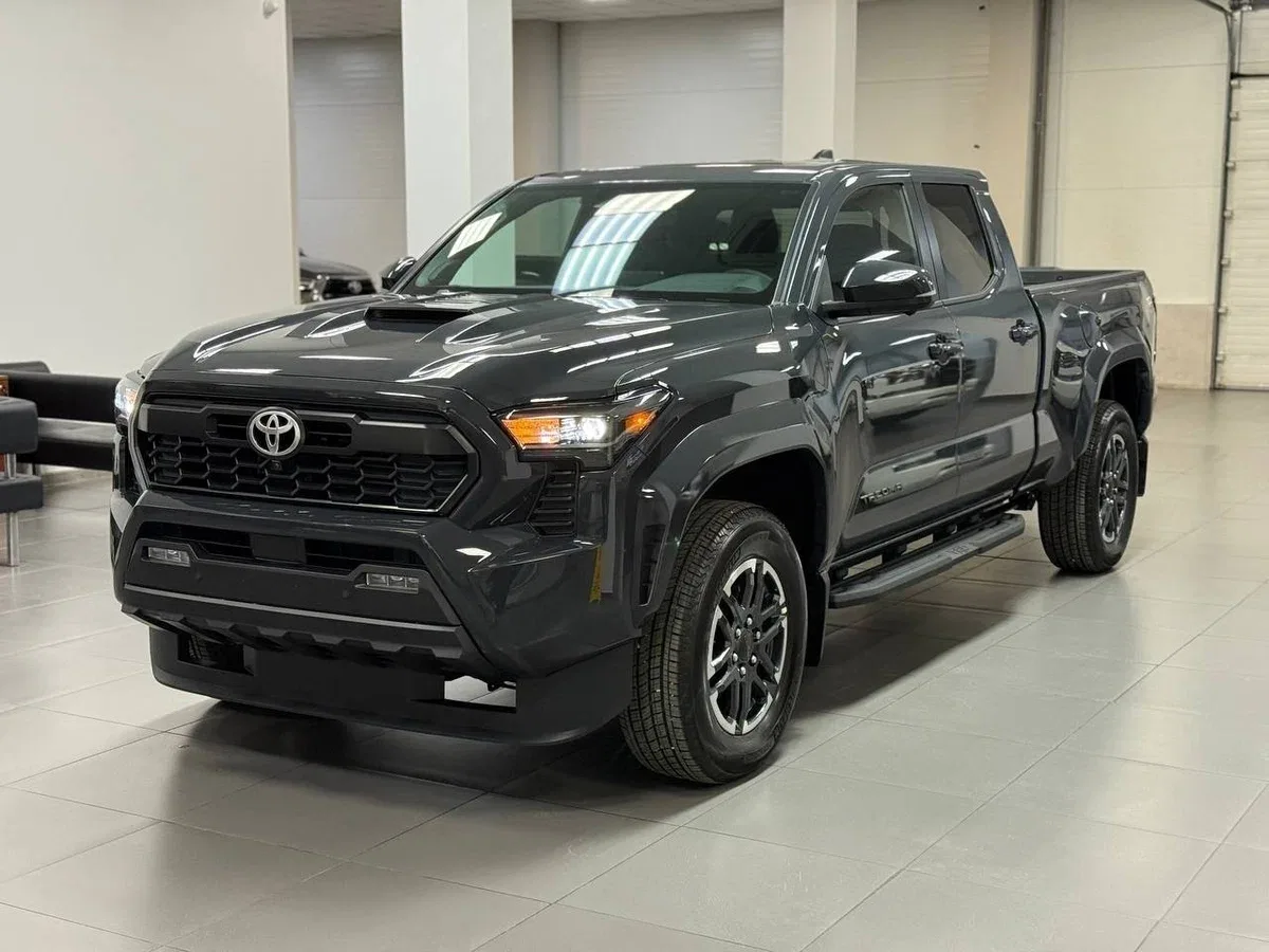 Toyota Tacoma IV