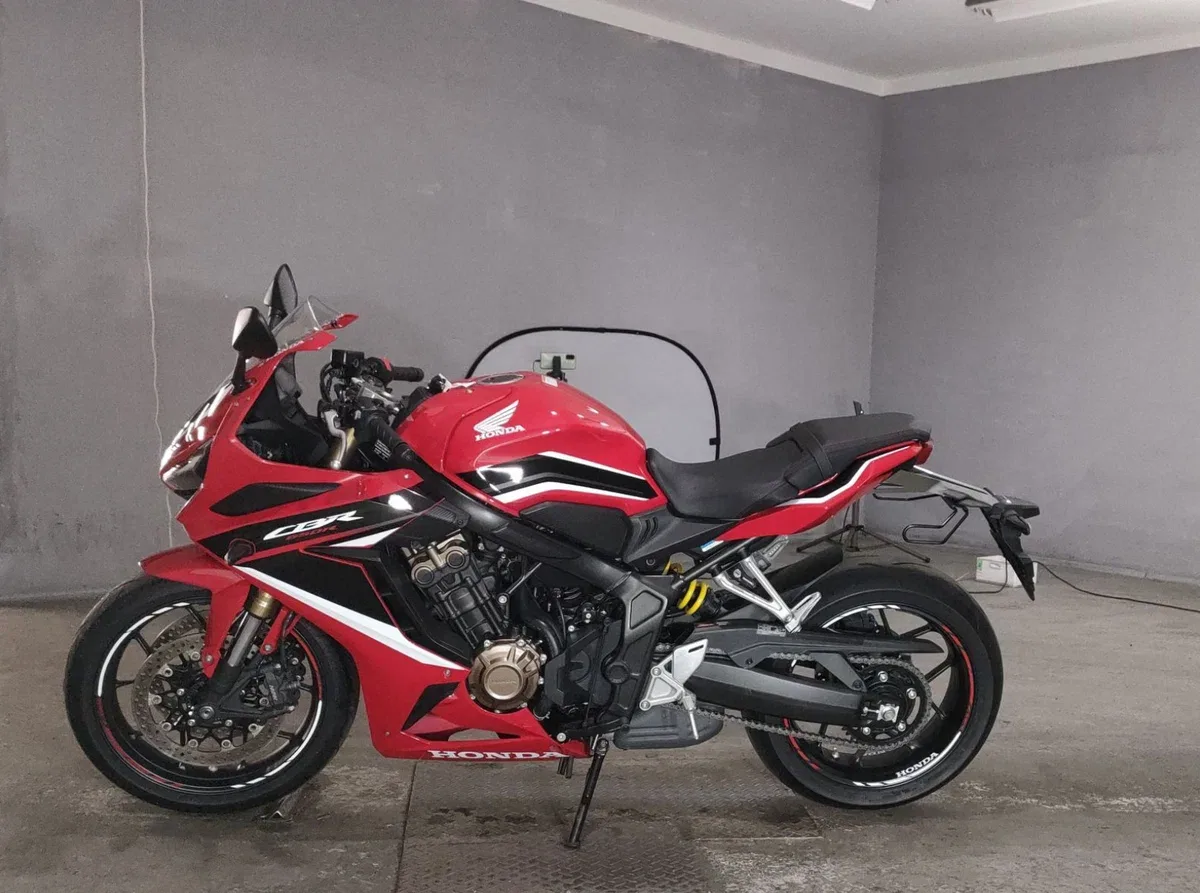 Honda CBR650R